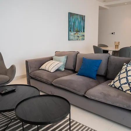 Skyline Deluxe